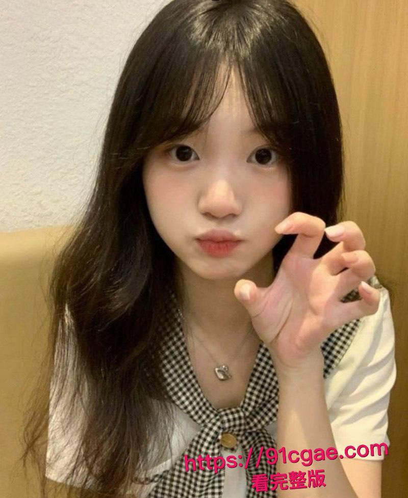 大一清纯学生妹酒店约炮私拍视频流出 露脸口交深喉 肉棒无套直捣黄龙 画面香艳刺激-5