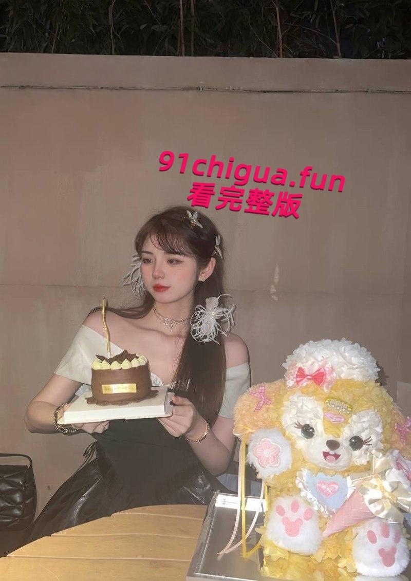 天津滨海职业学院【焦欢】脚踏两船私生活混乱，背着男友出轨招生办老师被，私密写真与做爱视频曝光泄愤！-2