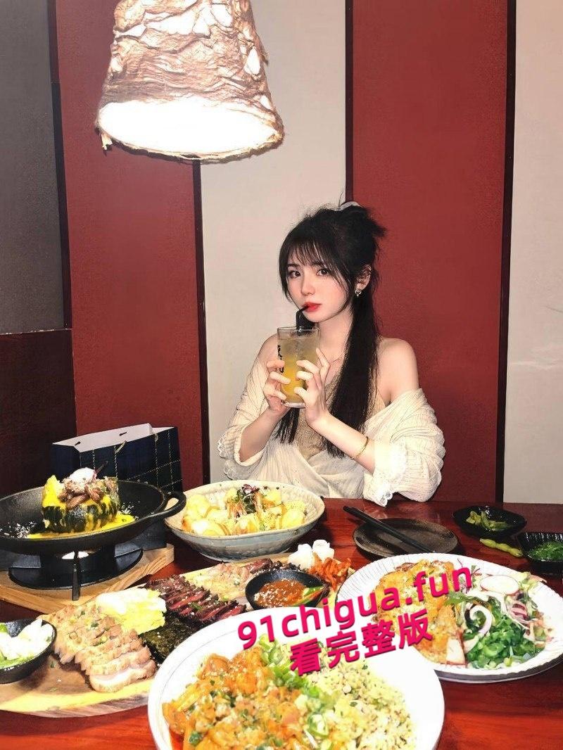 天津滨海职业学院【焦欢】脚踏两船私生活混乱，背着男友出轨招生办老师被，私密写真与做爱视频曝光泄愤！-3