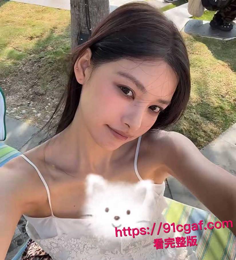 顶流男星黄景瑜性病丑闻炸翻全网 出轨多人与张艺上开房被偷拍前妻王雨馨八年网捶狠撕渣男!-4