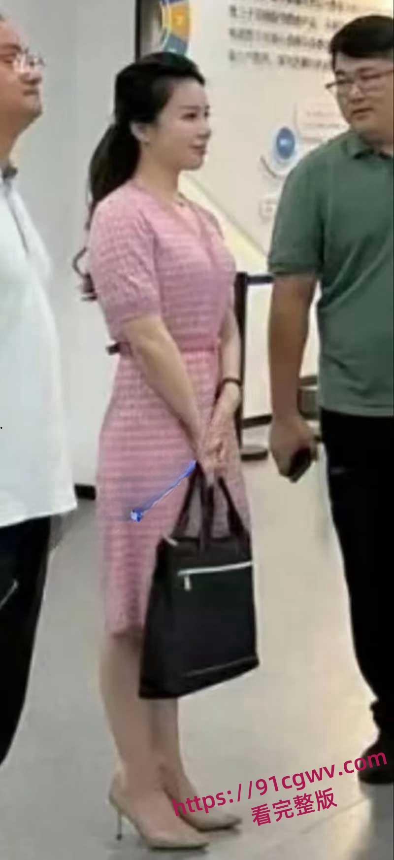 扬州副市长和副局长戴璐的瓜!扬州商务局副局长戴璐与副市长婚房多次偷情被老公录像曝光-2