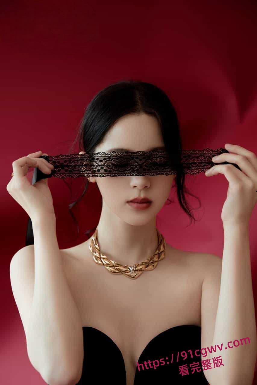 神似欧阳娜娜校花女神为了赚零花，下海兼职卖身约啪口活很棒，后入更爽 。-6