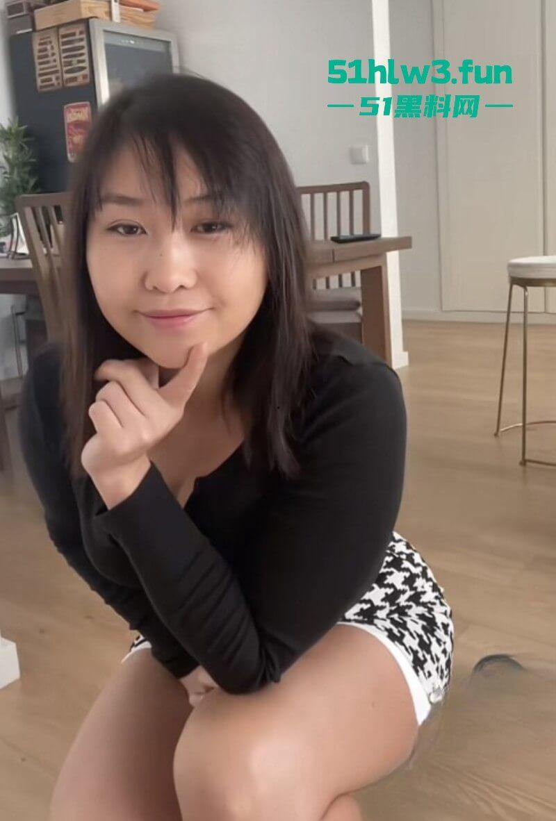 抖音贤妻良母网红【Lulu999】私拍视频曝光，华裔熟女老骚逼各种定制、自慰、肛交！-1