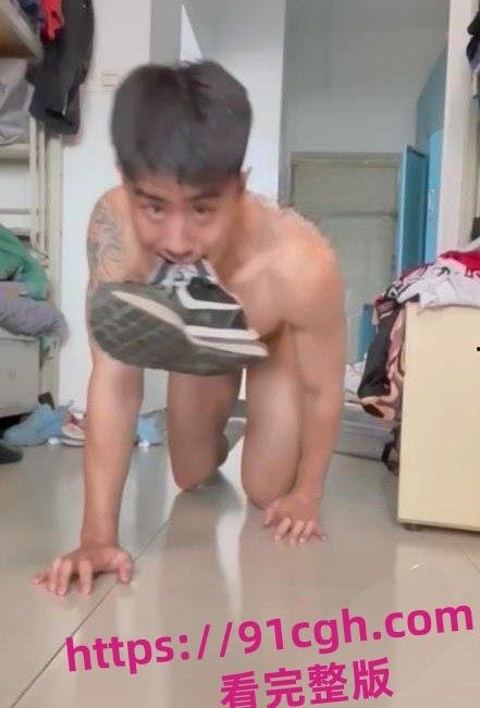 肌肉猛男大奶狗『潘玮黑』私拍泄密!被金主调教展示菊花!-1