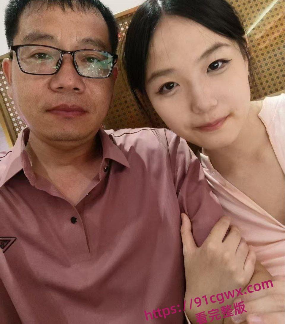 女高中生勾引化学老师一夜三次,搞得化学老师受不了,最终这段不伦关系被曝光,堪称炸裂-7