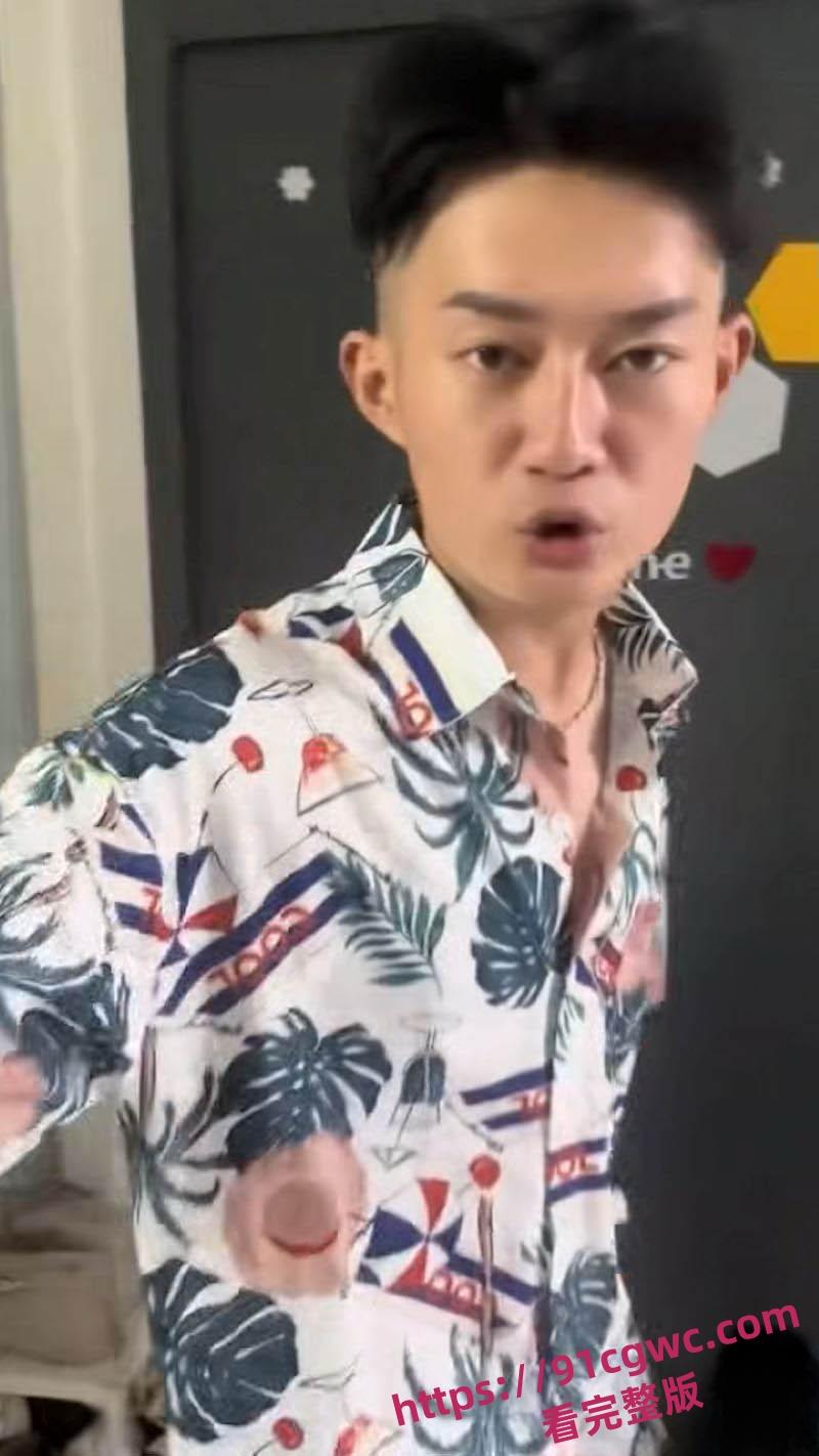 女网友自爆结婚七年才发现老公出轨！录视频对儿女放狠话 脑残操作震惊全网-1