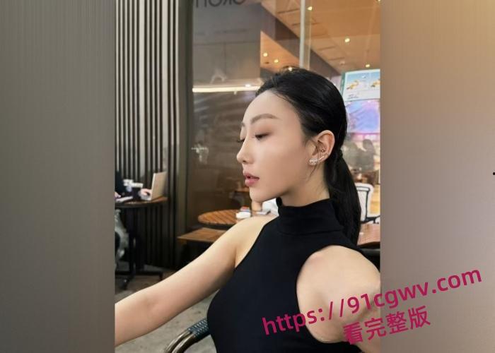 演员加世界旅游小姐冠军王瑞琦在香港外网卖淫曝光大量卖淫视频与图片!-5