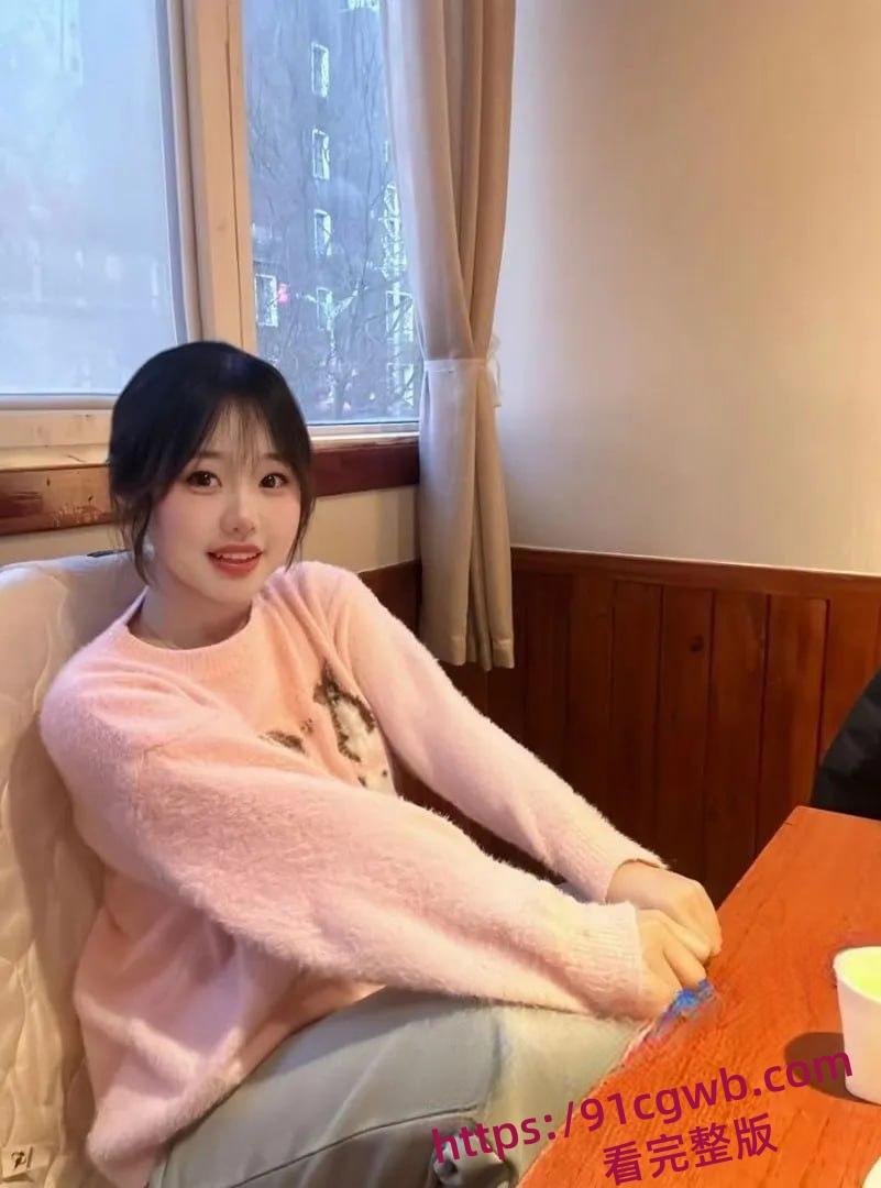 湖南大学啦啦队清纯女神渣男分手后曝光反差私照,尺度逆天!-4