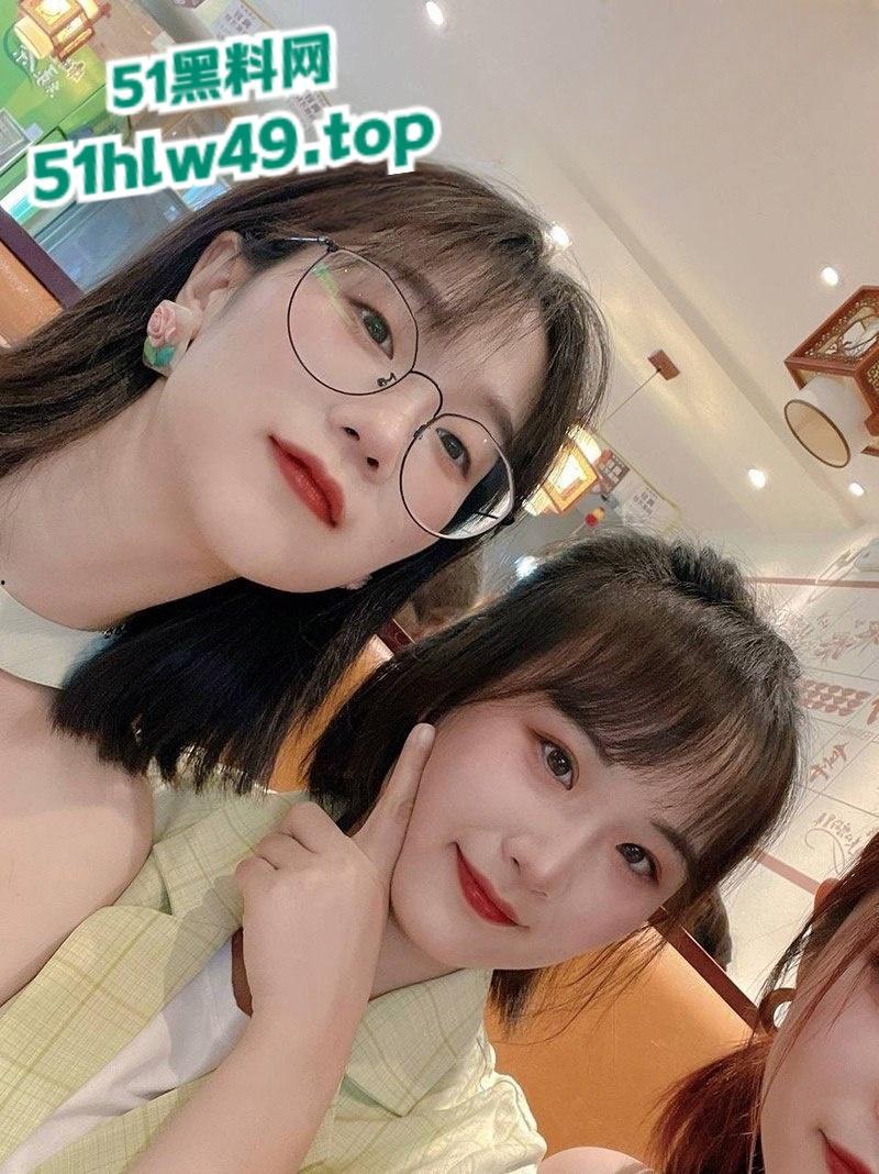 医科大学研究生【宦雅昕】继裸照风波后大尺度私照又被曝出，黑丝美腿被调教，酒店里被猛操到高潮喷水。-5