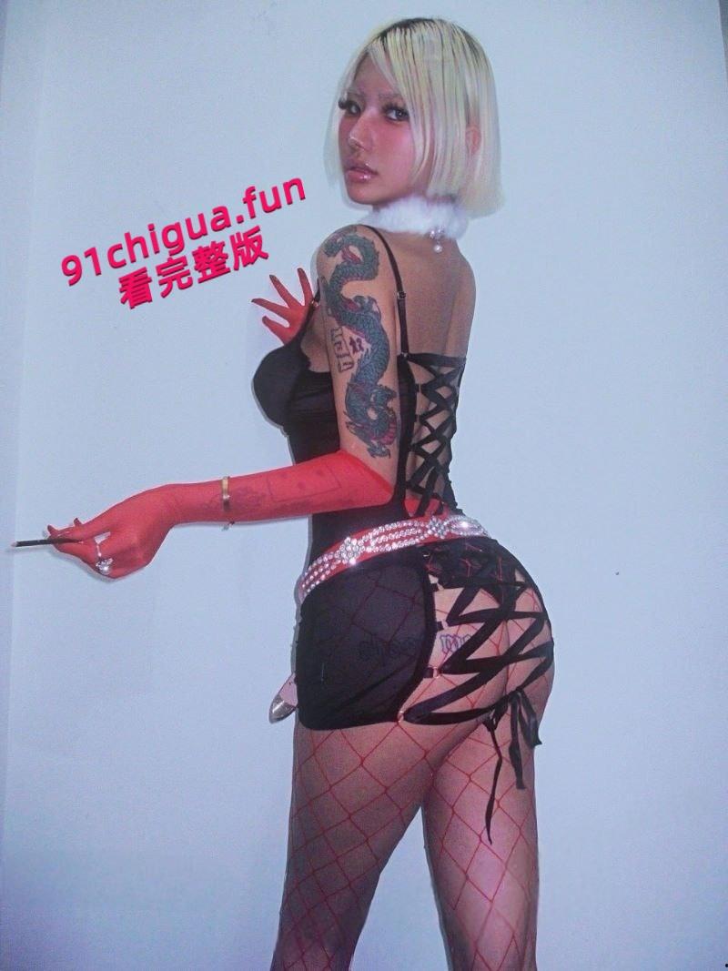 成都朋克风符文战士【HighSchoolGirls】性爱自慰视频流出，舌钉口交挑战感官极限，撅臀爆操淫荡不堪！-4