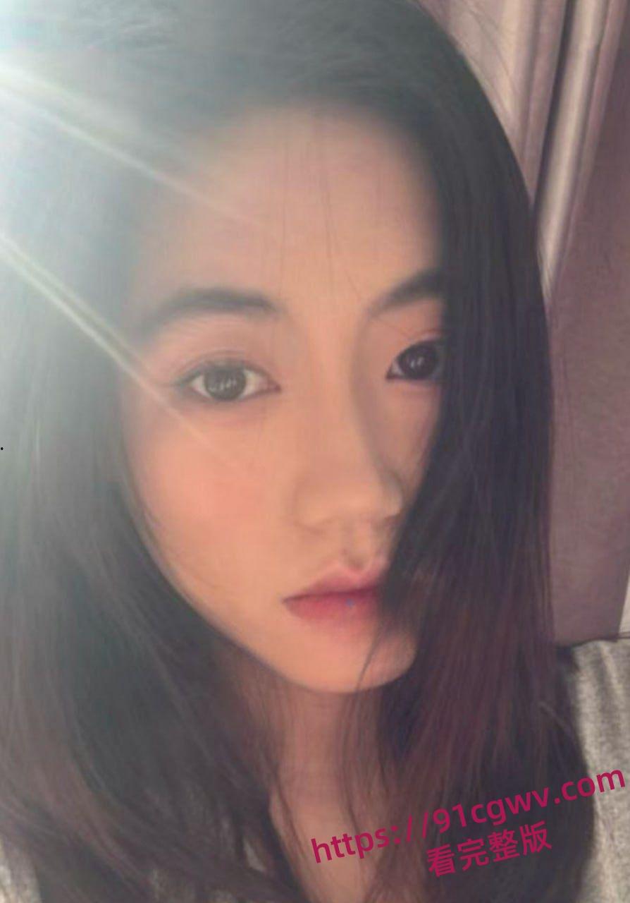 南京清纯女财务『陈琳』被金主包养长达5个月 不雅啪啪视频分享！-2