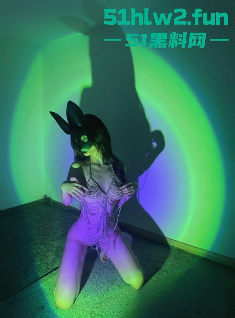 大神【LMCEO】专门约啪别人极品女友，长腿翘臀完美身材御姐被打耳光掐脖子爆操。-8