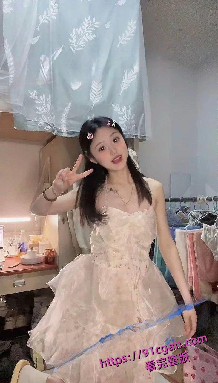 体育生调教高颜值女奴,校园女神秒变极品母狗,泄密视频尺度炸裂!-2