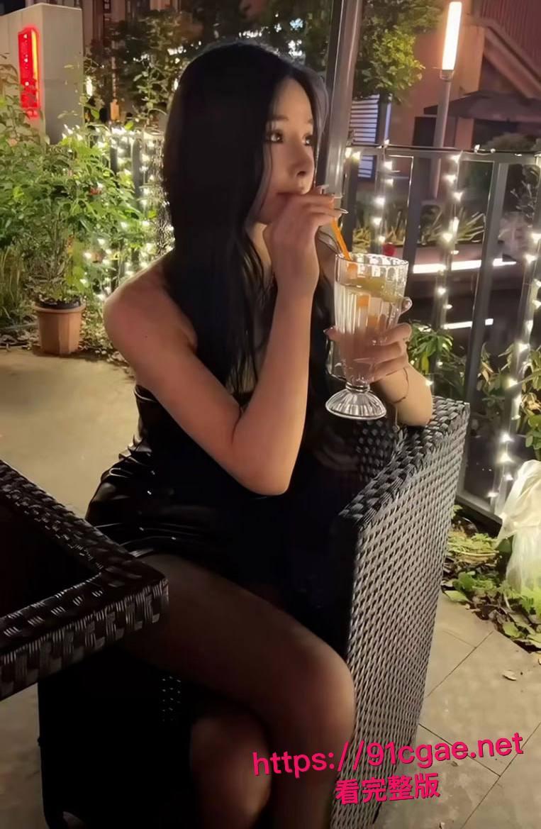 武汉小杨哥跑车搭讪各路极品美女 露脸口爆颜射骑乘一条龙 高冷女神反差成母狗集体堕落超刺激!-3