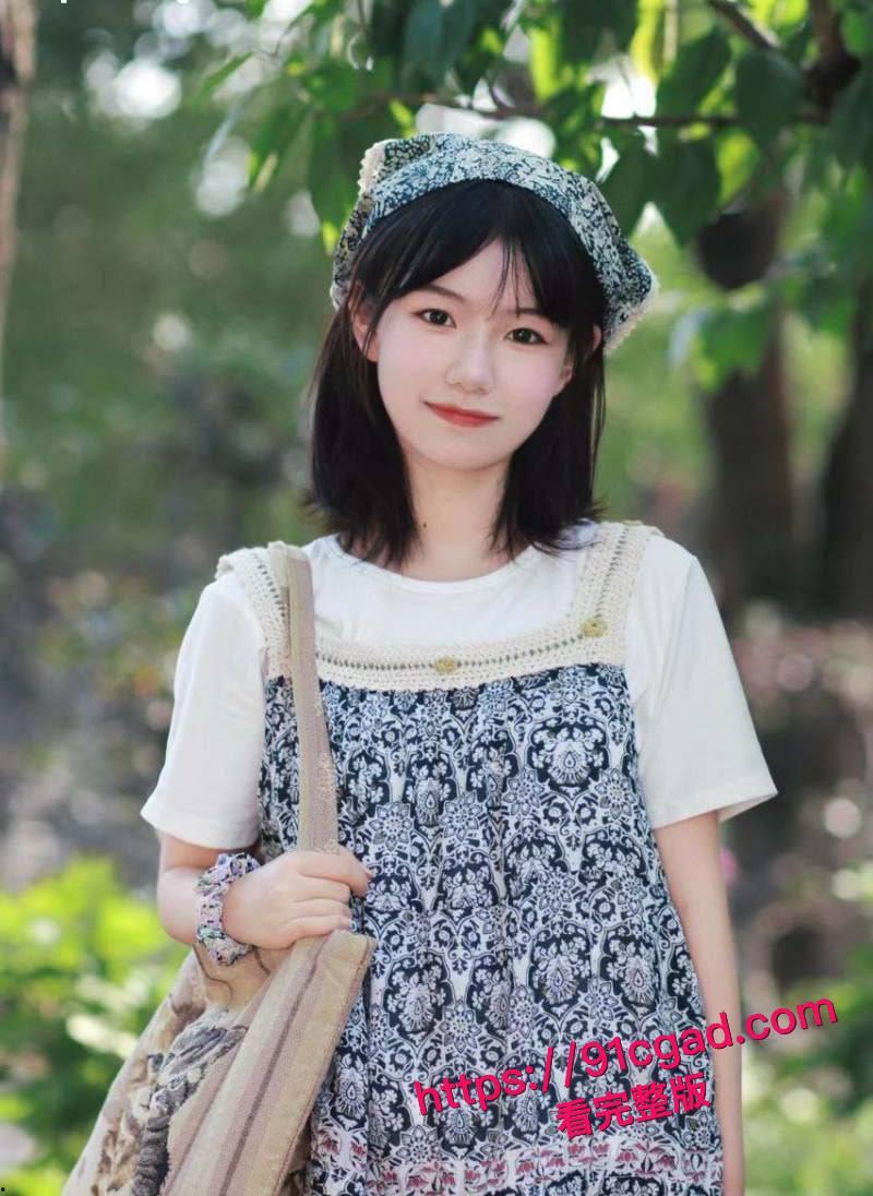 湖北宜昌公务员少妇 曾雪娇 性瘾超强M属性爆棚 婚内偷情被炮友狗链拴脖后入暴操！-1