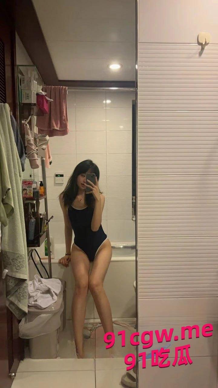 河北艺术职业学院李丽萍清纯反差婊，学生妹深夜约炮引爆吃瓜热潮！-1