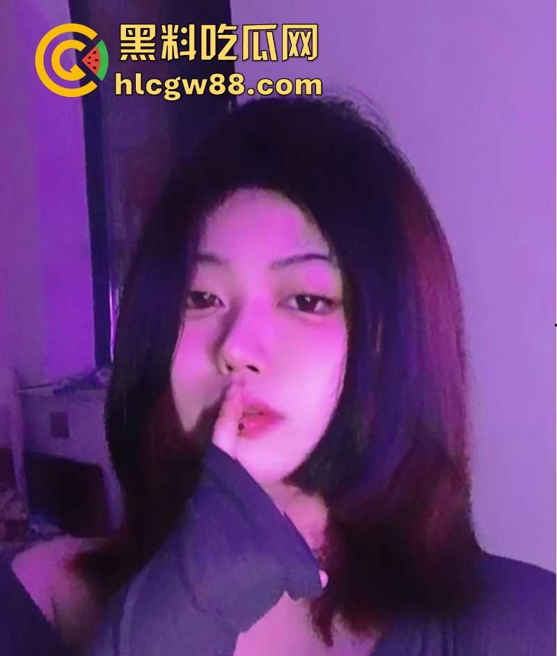 抖音巨乳美女主播【full77】多部福利视频流出 开档黑丝疯狂后入 骑乘爆操双洞齐开！-3