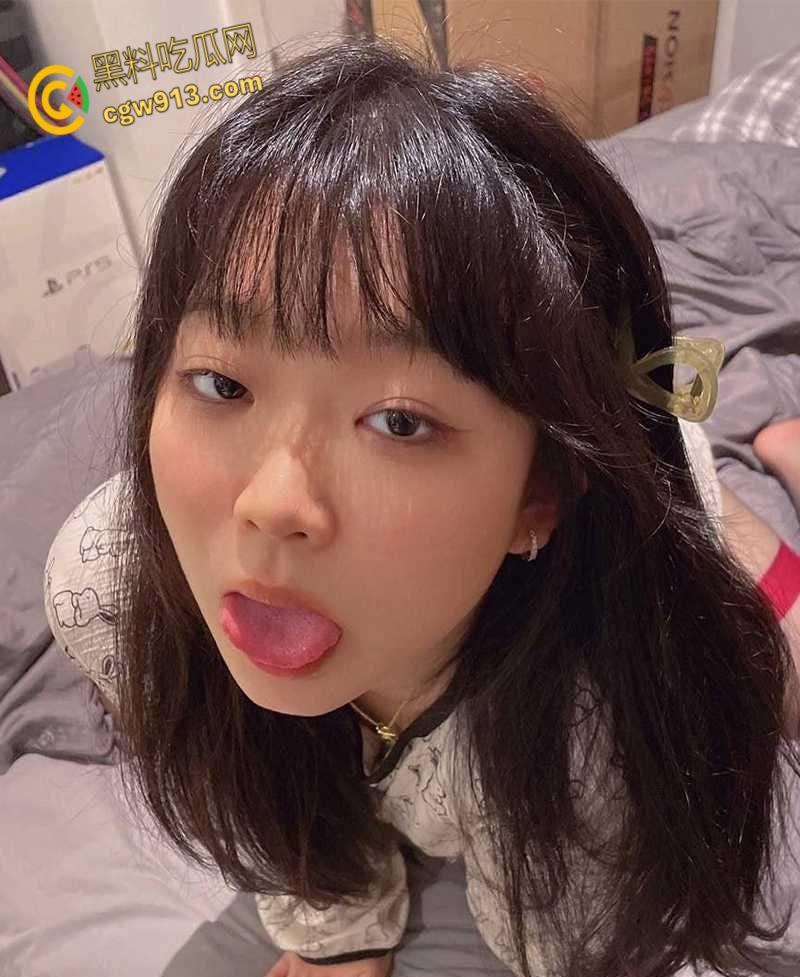 浙江17岁小母狗【徐迎运】，为讨好金主与其朋友3p，舌钉口活别致舒服，未成年酮体就是嫩啊！-5