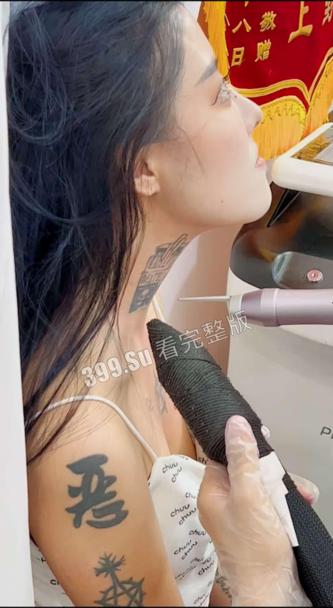 小仙女来洗纹身   要从良了，老实人别颤抖，准备好彩礼接盘吧！-3