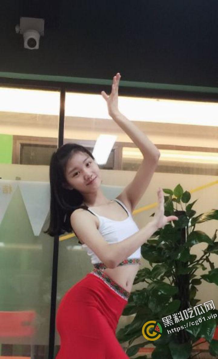 百合之花 甘肃金昌 舞蹈老师被指套扣的死去活来 硬是不操 原来没鸡巴啊 真是糟蹋-2