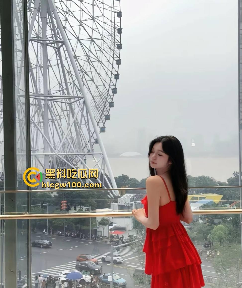 抖音网红『 一直丸』曝光，岭南职院清远校区陈佳怡靠旅拍上位，传言只要能带她旅游就能睡，现正陪金主哈尔滨狂欢！-7