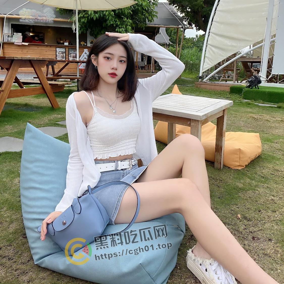 台湾台北大学生 教科书级别反差婊  御姐脸的人性飞机杯 自慰都能水多的溢出来-21