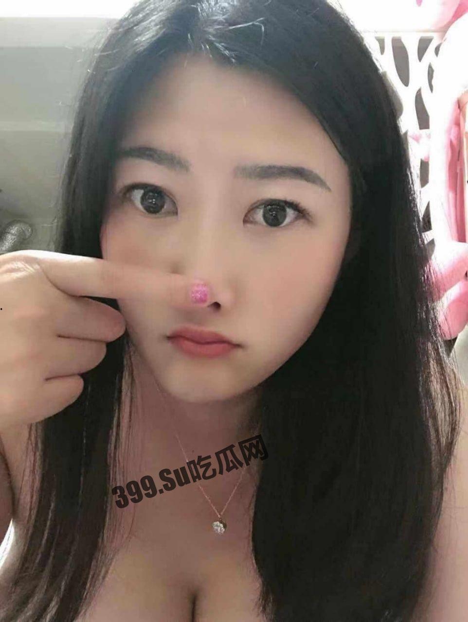 微博 sally 白白球 大奶露出自拍 野外露出 性爱福利视频流出-3