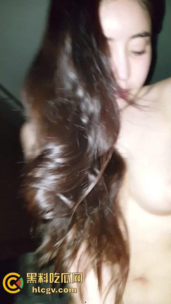 女版陈冠希！微胖健身美女修手机遭师傅泄露 肥臀巨乳 口爆内射堪称女版陈冠希！-3