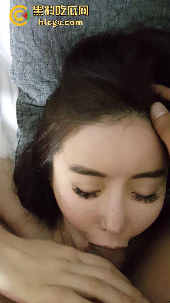 女版陈冠希！微胖健身美女修手机遭师傅泄露 肥臀巨乳 口爆内射堪称女版陈冠希！-11