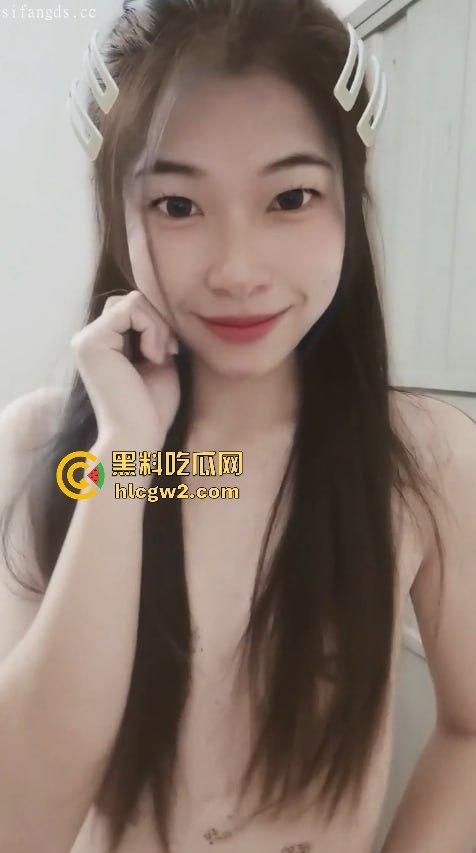 广西柳州厂妹【马诗雨】发骚现场！穿丝袜扭身狂舞，母狗发情般的淫荡模样引爆全场！独家爆料！-5