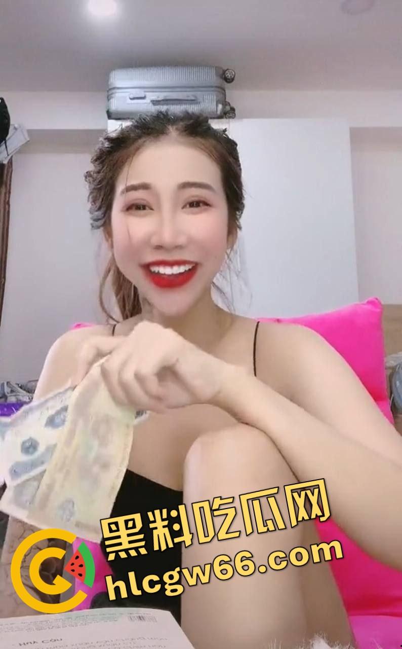 东南亚KTV真实疯批现场，乌烟瘴气全场开K，女的脱光裸舞，男的边吸边操，电影诚不欺我！-2