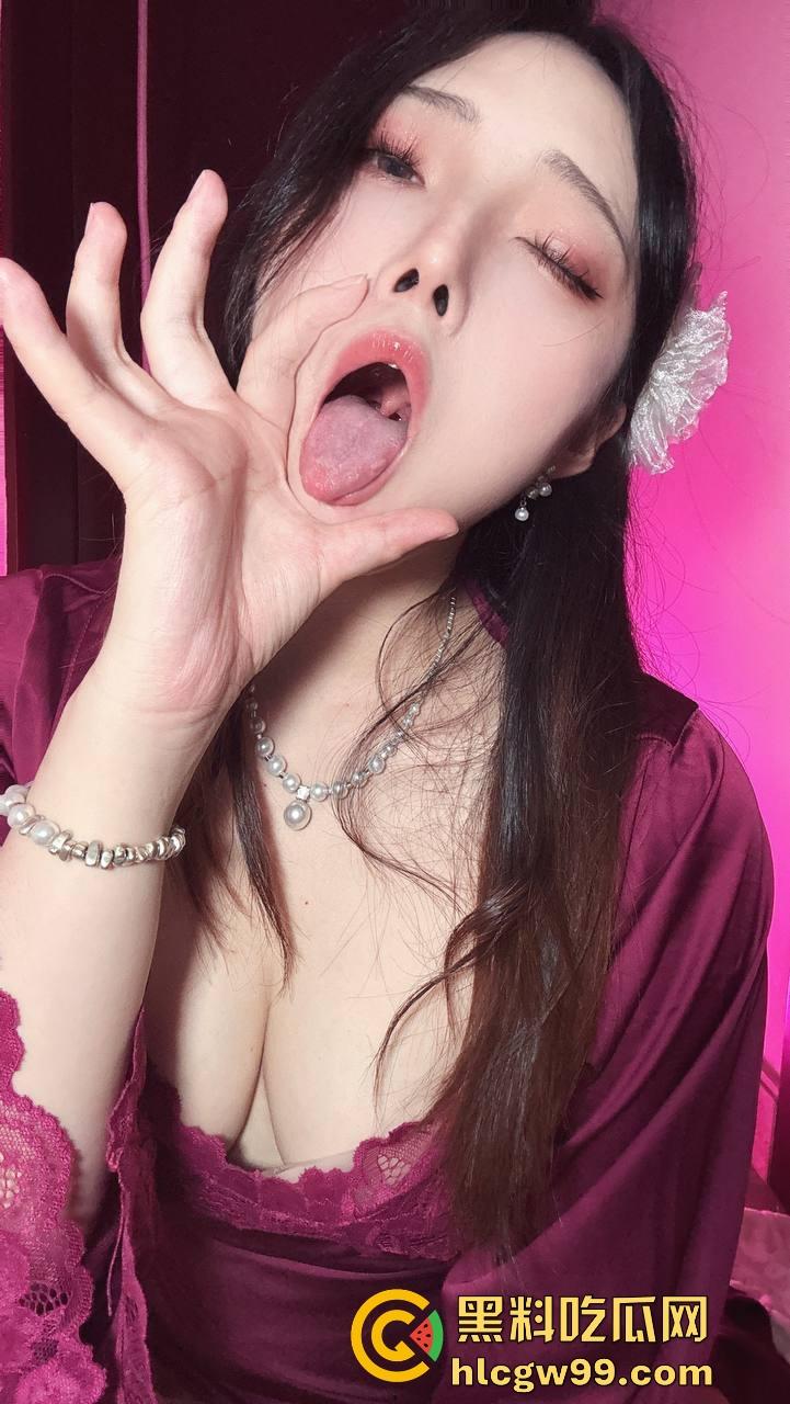 性感情趣娃娃系列女神『 Natsuko』紫罗兰情趣睡衣自摸到尖叫，精致脸蛋细腰丰臀，男人看了秒变狗！-19