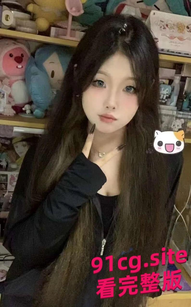 湖北大学梁玉莉被包养调教无套啪啪，反差对比值得一撸！-1