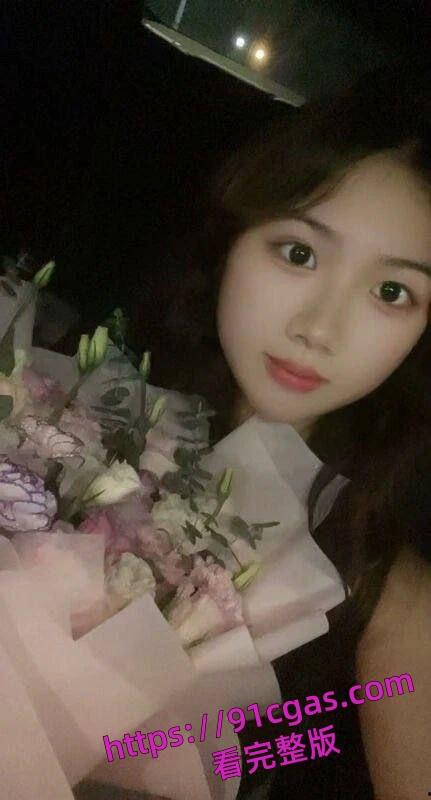 18岁小妹子失恋 约上小米SU7顺风车司机车震打炮！小米SU7什么时候成为炮车了！-8