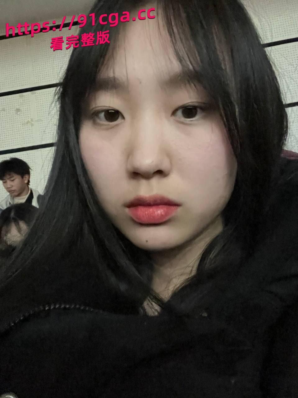 女大学生曝光泄密，约炮金主调教视频流出-2