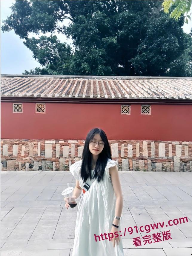 青岛大学校花 李琦玉 私下被金主爸爸长期包养 各种调教啪啪玩弄 大量不雅视图曝光-6