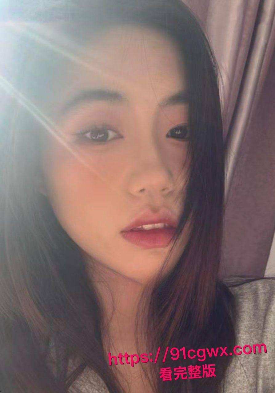 南京反差财务陈林下班变母狗视频泄密！白天清纯小姐姐，晚上吃鸡巴骑乘狂扭骚逼！-1