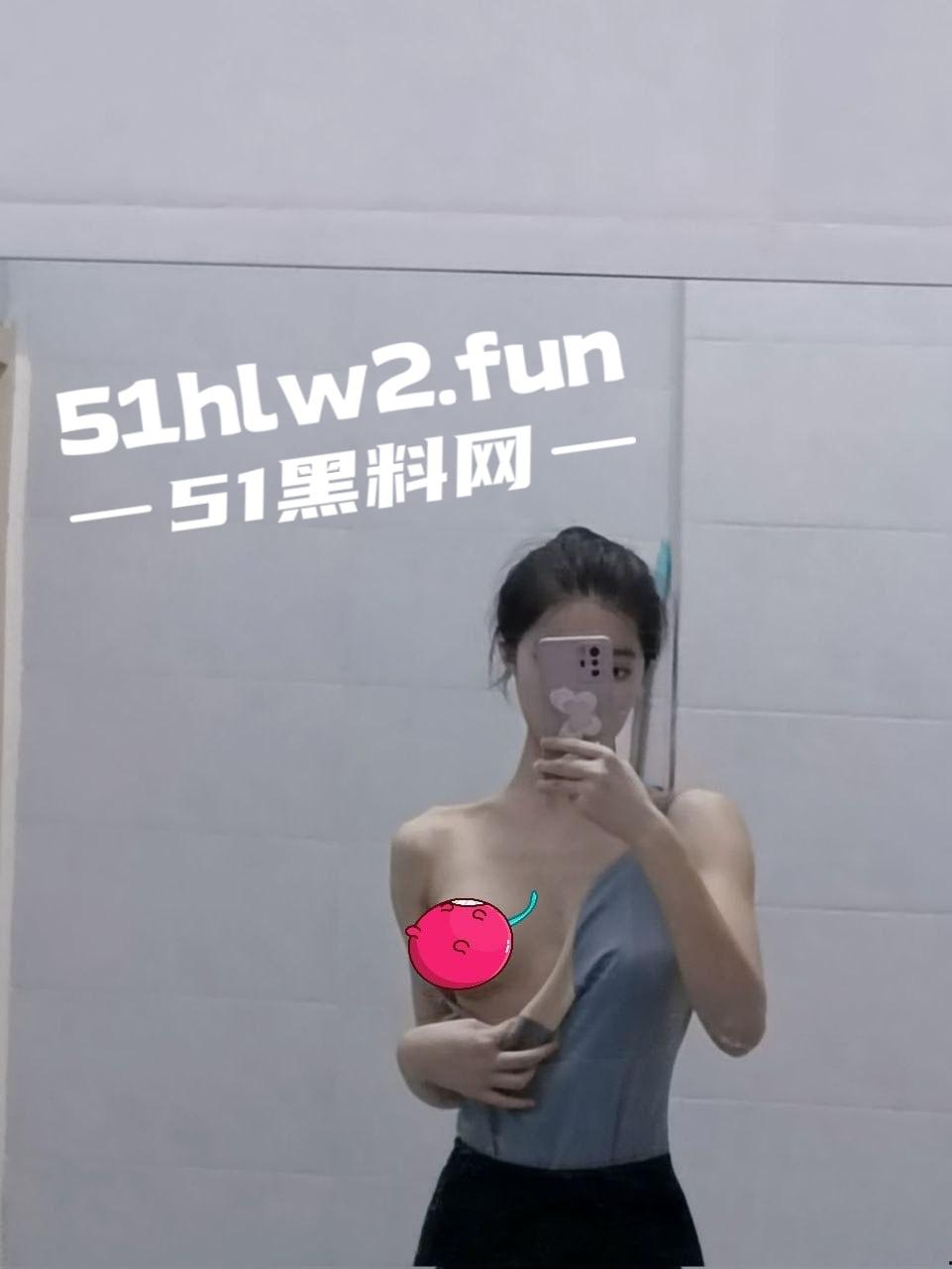 深圳大学校花女神极品舞蹈生【徐思涵】颜值靓丽身材完美，被土豪2w一个月包养全裸视图流出。-6