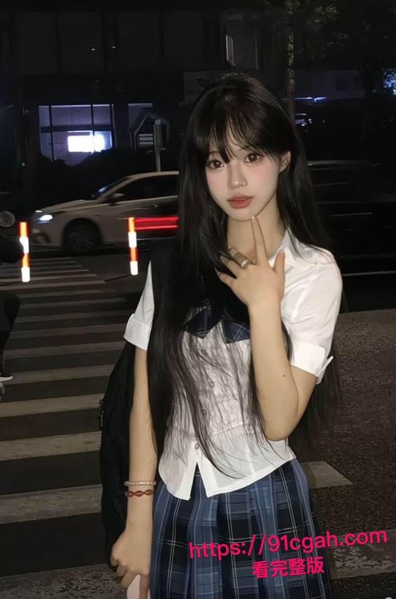 广东抖音60万网红 妹妹早上好酒店约炮榜一大哥视频流出  清纯女神人设塌房 黑丝情趣 抬腿猛操 淫水打湿一床-7