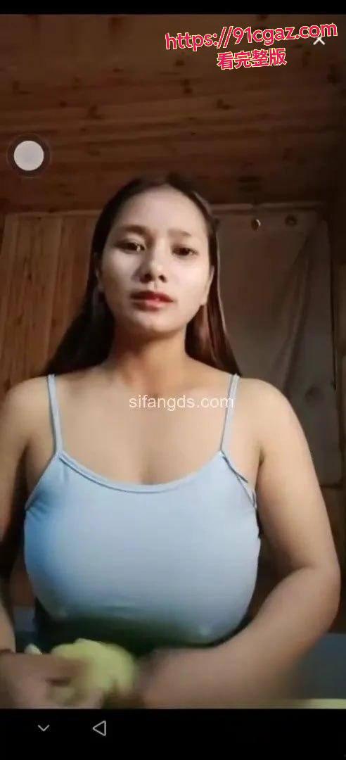 火爆吃瓜！抖音佤族少妇佤族艺儿40万粉肥臀良家奶妈视频流出-4