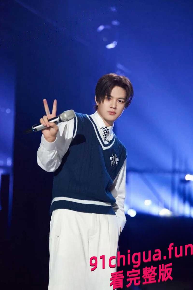 湖南男歌手石凯塌房引爆热搜！录音曝光，情感争议持续发酵-5