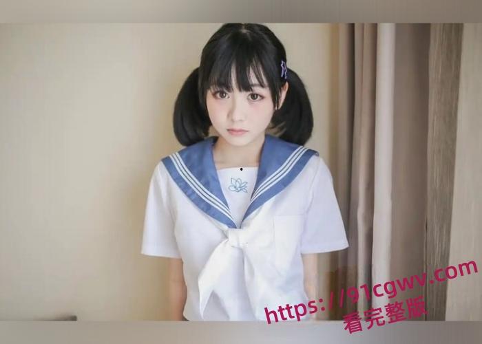 中秋兄妹乱伦，爸妈睡着溜进妹妹卧室 穿JK制服狂舔嫩穴 跳蛋狂震阴蒂不敢出声 偷偷爆操妹妹也太刺激了吧-10