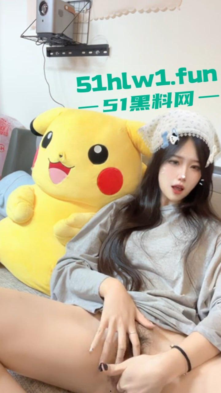 极品网红福利姬【swetty】精致颜值极品身材尤物，肌肤白皙长腿翘臀，穿各种美裙摆拍，全裸直播资源流出。-3