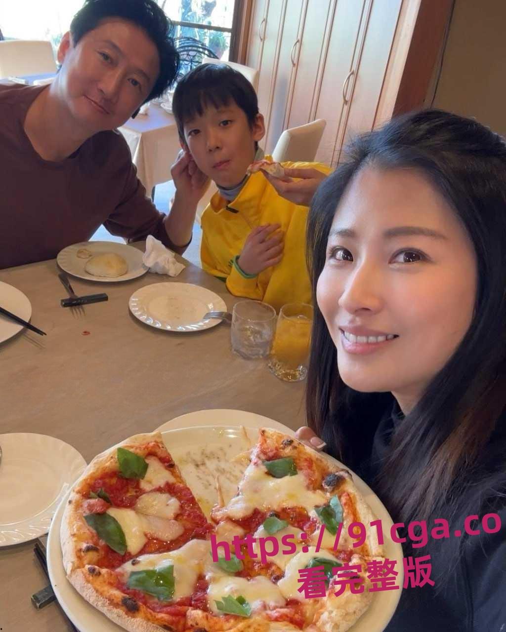 功夫巨星洪金宝儿子洪天明与妻子周家蔚婚姻破裂双双出轨视频曝出！-8