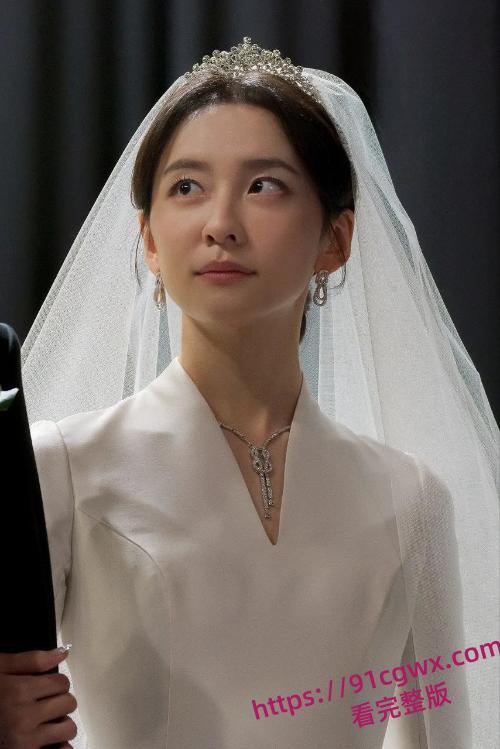 韩国女星朴智贤为作品献身 片中大尺度露点以及啪啪现场，一对酥胸无比粉嫩，叫声无比动人！-8