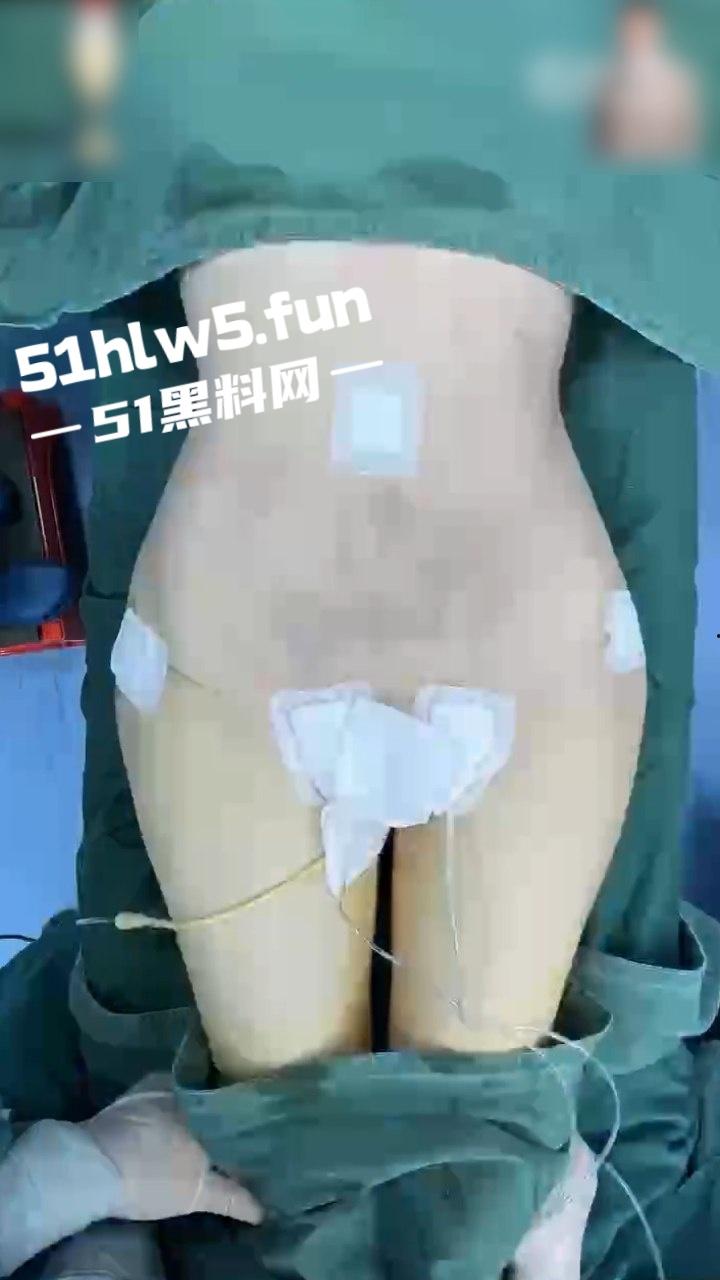 实拍整形医院，小仙女整容抽脂和填充全过程，看着残忍但做完后惊艳的效果让人震撼。-3