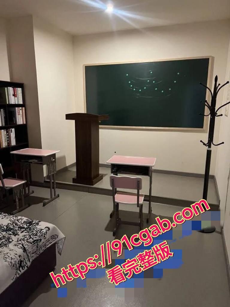 长沙日式电影换装SPA新店被端：制服诱惑卖淫窝点曝光，600元空姐秘书老师随便玩！-5