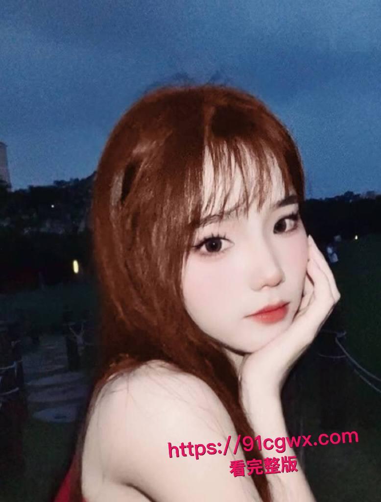 投稿黑料！大神陌陌约炮真实经历，高冷女神进房秒变小淫娃，深喉吃屌操到嗷嗷喷水，鸡巴硬爆福利全曝光！-4