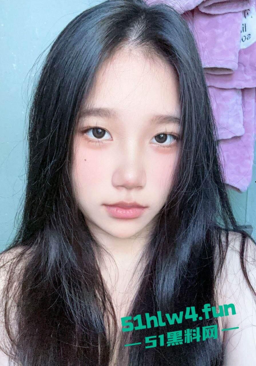 抖音同城撩骚，认识的反差学生妹【周雨婷】御姐身材嫩妹女神，被大叔调教成母狗性爱自拍流出。-9