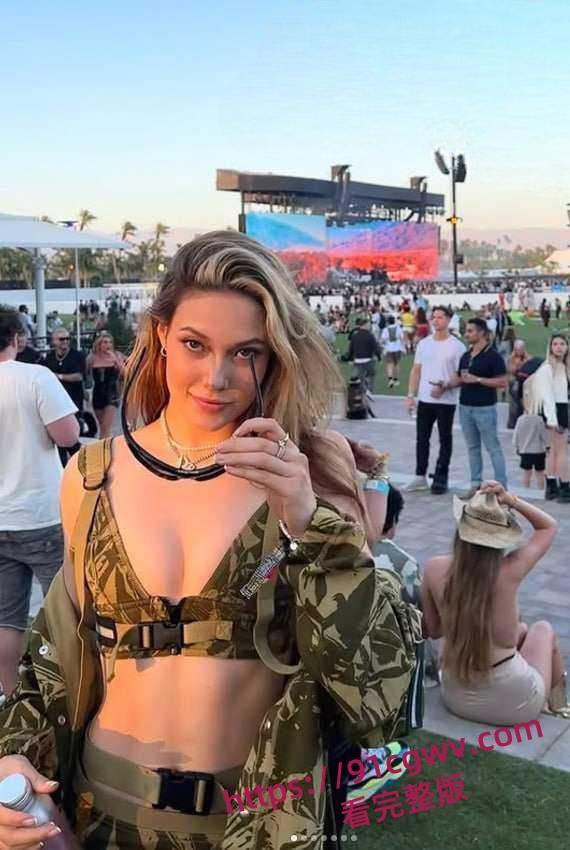 奥运滑雪冠军谷爱凌这么骚为啥没人说呢，曝光裸照图片和自慰视频-7